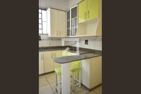Apartamento para alugar com 57m², 2 quartos e 1 vagaCozinha