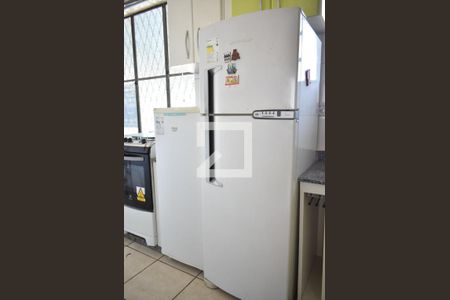 Apartamento para alugar com 57m², 2 quartos e 1 vagaCozinha - Geladeira