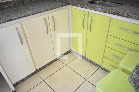 Apartamento para alugar com 57m², 2 quartos e 1 vagaCozinha - Armários