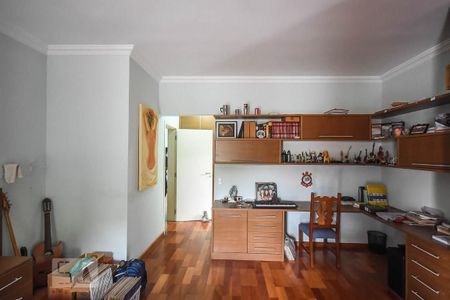 Casa para alugar com 350m², 5 quartos e 5 vagas Casa para alugar com 350m², 5 quartos e 5 vagasSuíte 2