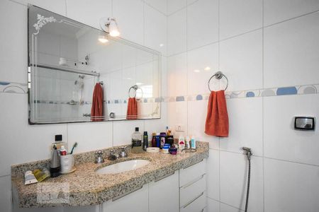 Casa para alugar com 350m², 5 quartos e 5 vagas Casa para alugar com 350m², 5 quartos e 5 vagasBanheiro suíte 3