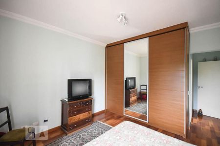 Casa para alugar com 350m², 5 quartos e 5 vagas Casa para alugar com 350m², 5 quartos e 5 vagasSuíte 4