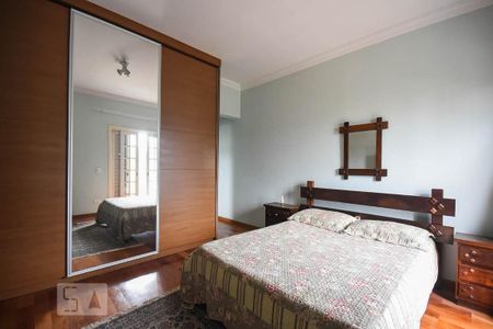 Casa para alugar com 350m², 5 quartos e 5 vagas Casa para alugar com 350m², 5 quartos e 5 vagasSuíte 4