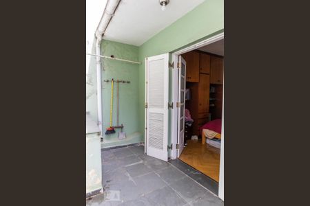 Casa à venda com 159m², 3 quartos e 2 vagasVaranda