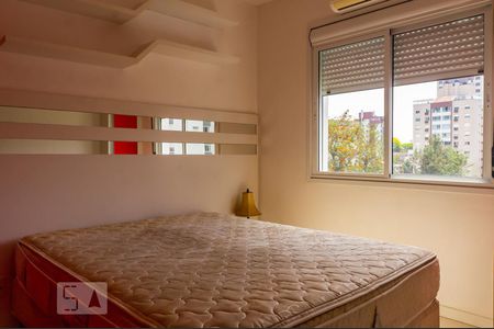 Suíte de apartamento para alugar com 3 quartos, 72m² em Jardim Botânico, Porto Alegre