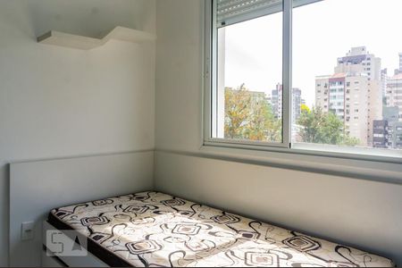 Quarto 1 de apartamento para alugar com 3 quartos, 72m² em Jardim Botânico, Porto Alegre