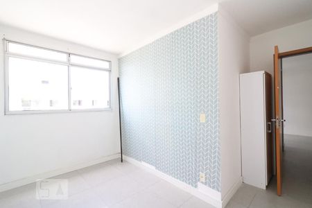 Quarto Suíte de apartamento para alugar com 2 quartos, 54m² em Protásio Alves, Porto Alegre