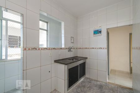 Cozinha de apartamento à venda com 2 quartos, 68m² em Olaria, Rio de Janeiro