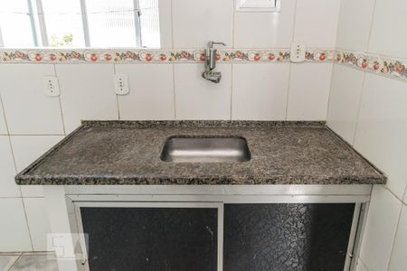 Cozinha de apartamento à venda com 2 quartos, 68m² em Olaria, Rio de Janeiro
