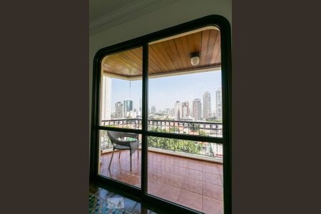 Apartamento para alugar com 160m², 3 quartos e 2 vagasVaranda