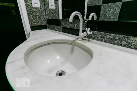 Lavabo de apartamento para alugar com 3 quartos, 160m² em Vila Gomes Cardim, São Paulo