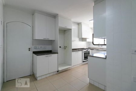 Apartamento para alugar com 160m², 3 quartos e 2 vagasCozinha