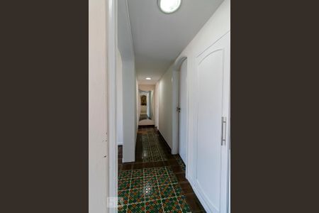 Apartamento para alugar com 160m², 3 quartos e 2 vagasCorredor