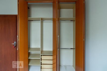 Quarto 1 de apartamento para alugar com 2 quartos, 50m² em Santa Amelia, Belo Horizonte