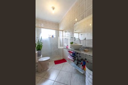 Casa à venda com 285m², 4 quartos e 1 vaga Casa à venda com 285m², 4 quartos e 1 vagaBanheiro Social