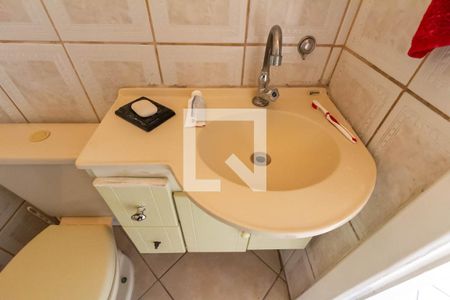 Casa à venda com 285m², 4 quartos e 1 vaga Casa à venda com 285m², 4 quartos e 1 vagaBanheiro de Serviço