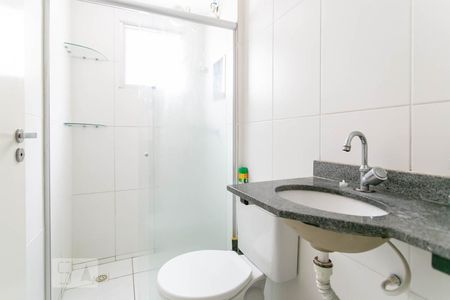 Banheiro de apartamento para alugar com 2 quartos, 44m² em São João Batista (venda Nova), Belo Horizonte
