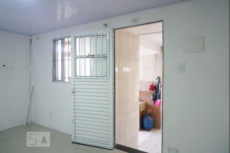 Sala de casa para alugar com 2 quartos, 80m² em Cidade Antônio Estevão de Carvalho, São Paulo