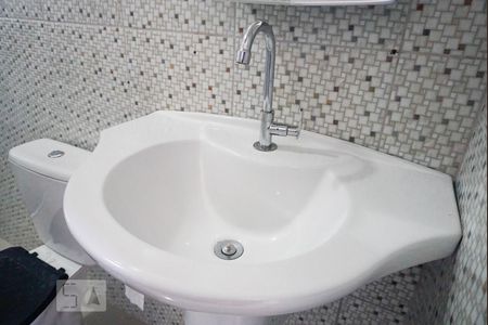 Casa para alugar com 80m², 2 quartos e sem vaga Casa para alugar com 80m², 2 quartos e sem vagaBanheiro