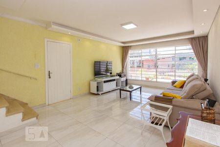 Sala  de casa à venda com 3 quartos, 200m² em Vila Tramontano, São Paulo