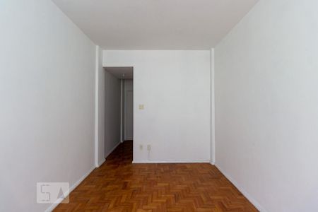 Sala de kitnet/studio para alugar com 1 quarto, 30m² em Botafogo, Rio de Janeiro