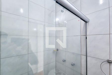 Banheiro de kitnet/studio para alugar com 1 quarto, 30m² em Botafogo, Rio de Janeiro