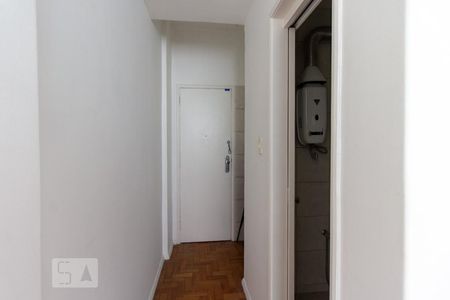 Corredor de kitnet/studio para alugar com 1 quarto, 30m² em Botafogo, Rio de Janeiro