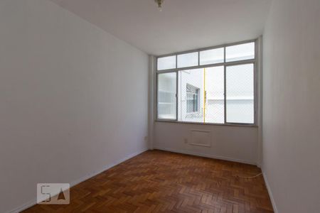 Sala de kitnet/studio para alugar com 1 quarto, 30m² em Botafogo, Rio de Janeiro