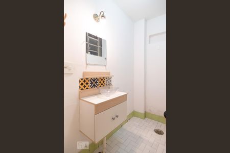 Apartamento para alugar com 69m², 2 quartos e sem vaga Apartamento para alugar com 69m², 2 quartos e sem vagaBanheiro Social