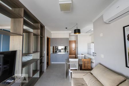 Sala de apartamento para alugar com 1 quarto, 55m² em Vila Regente Feijó, São Paulo