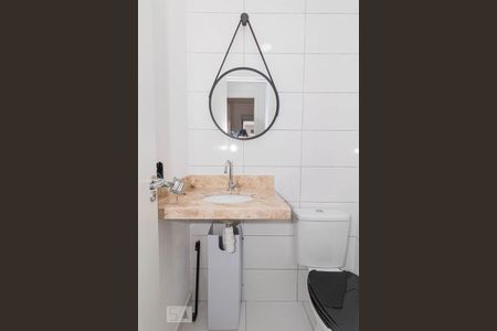 Apartamento para alugar com 54m², 2 quartos e sem vagaBanheiro