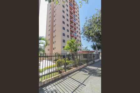 Apartamento para alugar com 50m², 2 quartos e 1 vaga Apartamento para alugar com 50m², 2 quartos e 1 vagaFachada