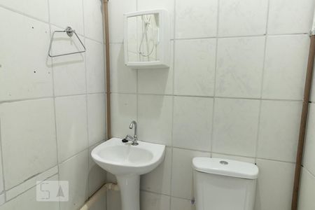 Banheiro de casa para alugar com 1 quarto, 25m² em Parque Industrial, São José dos Campos