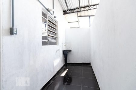 Área de Serviço de casa para alugar com 1 quarto, 25m² em Parque Industrial, São José dos Campos