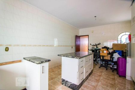 Casa à venda com 245m², 4 quartos e 2 vagasCozinha