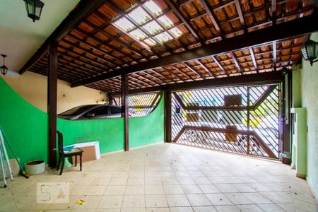 Casa à venda com 245m², 4 quartos e 2 vagasGaragem