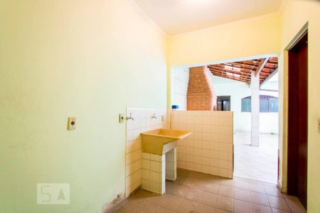 Casa à venda com 245m², 4 quartos e 2 vagasÁrea de serviço