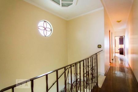Casa à venda com 245m², 4 quartos e 2 vagasCorredor