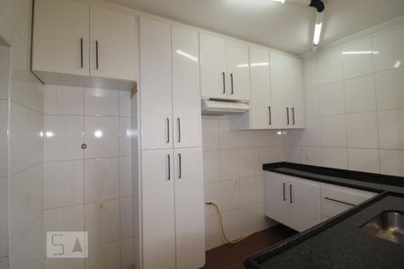 Casa à venda com 165m², 3 quartos e 2 vagasCozinha