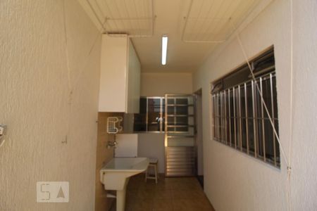 Casa à venda com 165m², 3 quartos e 2 vagasÁrea serviço