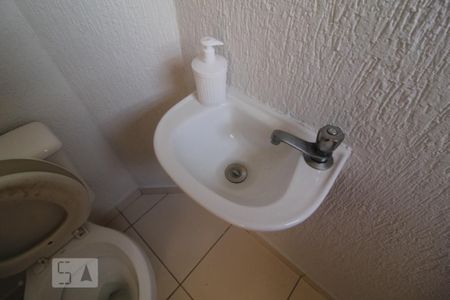 Casa à venda com 165m², 3 quartos e 2 vagasBanheiro serviço