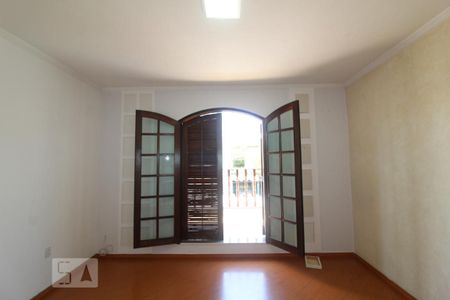 Casa à venda com 165m², 3 quartos e 2 vagasQuarto 2