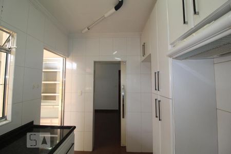 Casa à venda com 165m², 3 quartos e 2 vagasCozinha