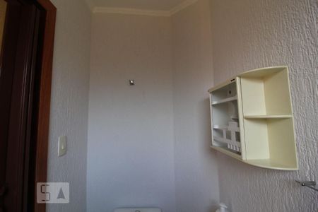 Casa à venda com 165m², 3 quartos e 2 vagasBanheiro serviço