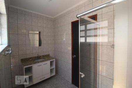 Casa à venda com 165m², 3 quartos e 2 vagasBanheiro 2 social