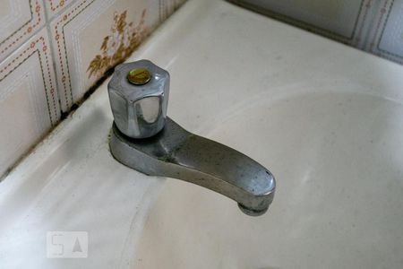 Casa à venda com 150m², 3 quartos e 3 vagas Casa à venda com 150m², 3 quartos e 3 vagasBanheiro da suíte