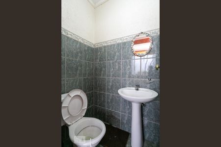 Casa à venda com 150m², 3 quartos e 3 vagas Casa à venda com 150m², 3 quartos e 3 vagasBanheiro de serviço