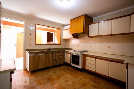 Casa à venda com 150m², 3 quartos e 3 vagas Casa à venda com 150m², 3 quartos e 3 vagasCozinha