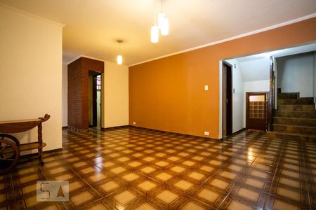 Sala de casa à venda com 3 quartos, 150m² em Vila Romero, São Paulo