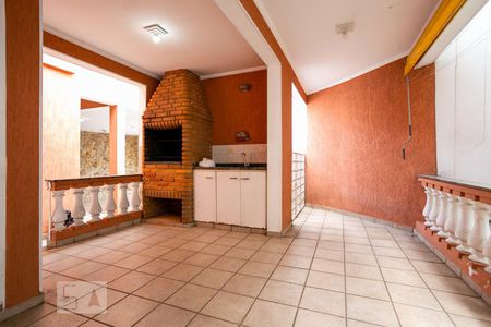 Casa à venda com 150m², 3 quartos e 3 vagas Casa à venda com 150m², 3 quartos e 3 vagasChurrasqueira